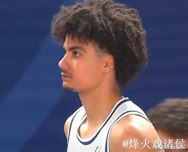 这也叫外援? 焦点战0分0板0助,连续2场正负值倒数第1,球迷:滾 这也叫外援? 焦点战0分0板0助,连续2场正负值倒数第1,球迷:滾