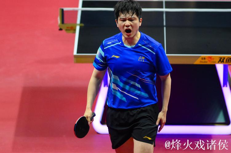 王楚钦以4-2战胜林高远,挺进全运会四强,半决赛将战樊振东 王楚钦以4-2战胜林高远,挺进全运会四强,半决赛将战樊振东