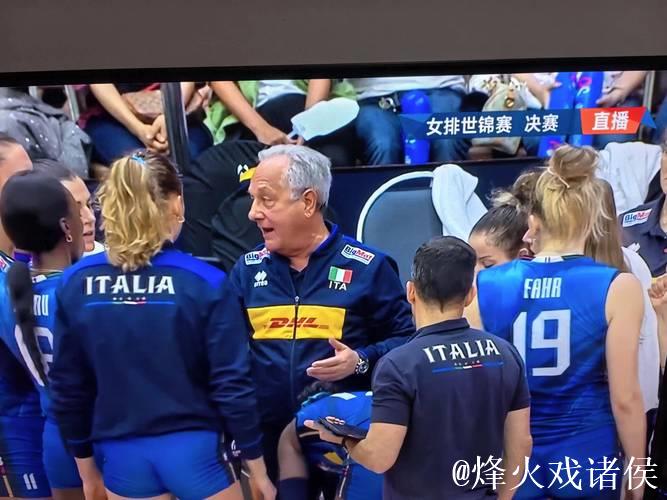 意大利女排激战五局3:2力克土耳其 夺得世锦赛桂冠 意大利女排激战五局3:2力克土耳其 夺得世锦赛桂冠